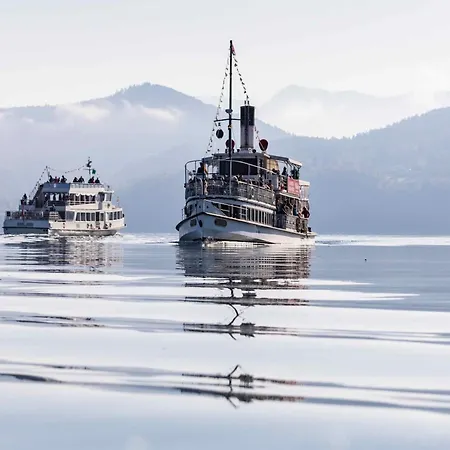 Lakeside Moments * Klagenfurt am Woerthersee