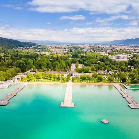 Lakeside Moments * Klagenfurt am Woerthersee